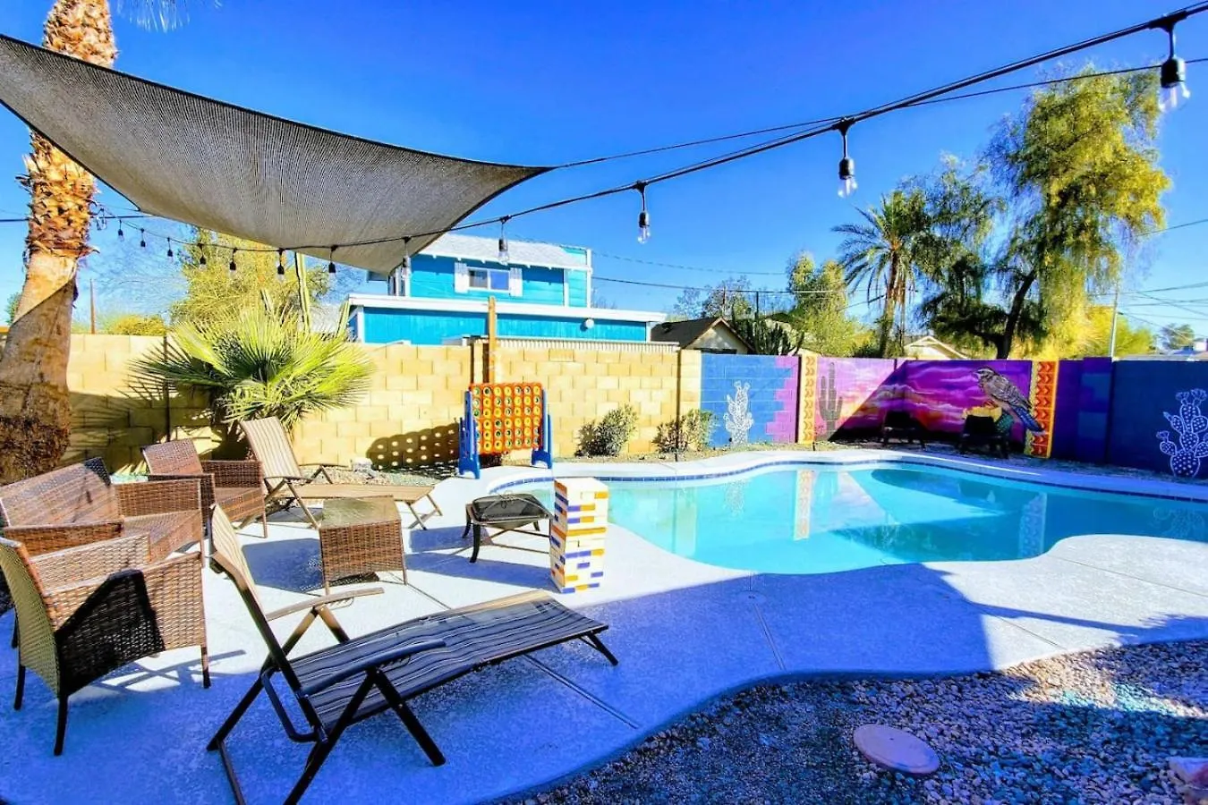 Phoenix Home Pool & String Lights 0*,  ארצות הברית